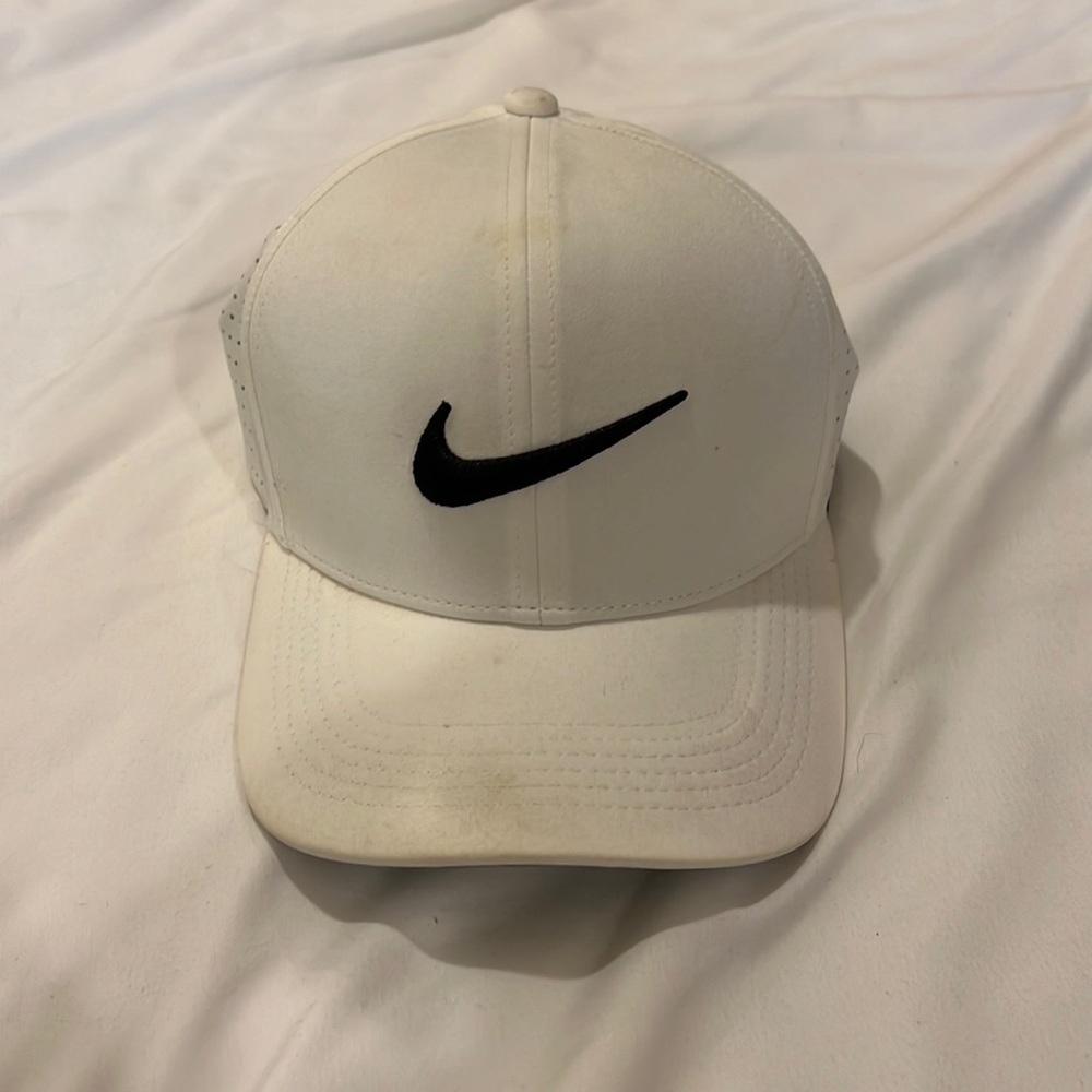 Nike golf hat